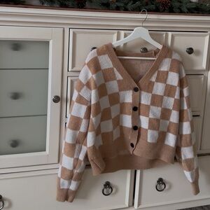 Cupshe Tan and White Checkered Sweater